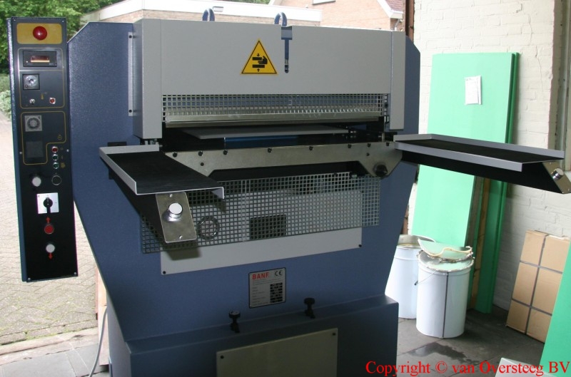 Van Oversteeg BV - stansmachine snijmachine schalmmachine